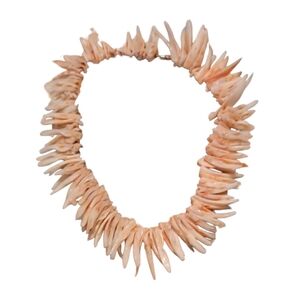Vintage Coral Shell Necklace with Natural Tones
